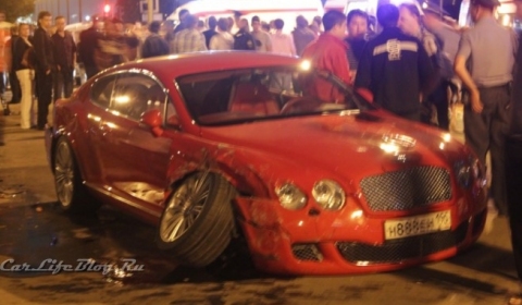 Car Crash Illegal Night Race Through Moscow, Ten People Injured