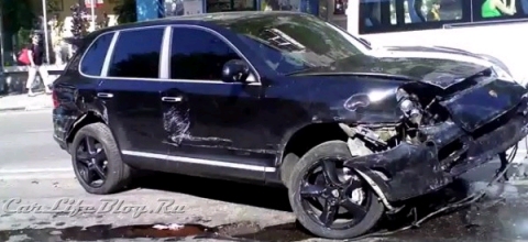 Car Crash Russian Porsche Cayenne Involved in Fatal Accident 01