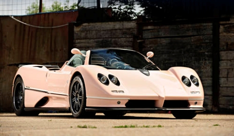 For Sale Pink Pagani Zonda C12 7.3 Roadster for Auction at Goodwood