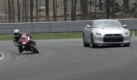 Video Aprilia RSV4 Factory APRC SE VS Nissan R35 GT-R