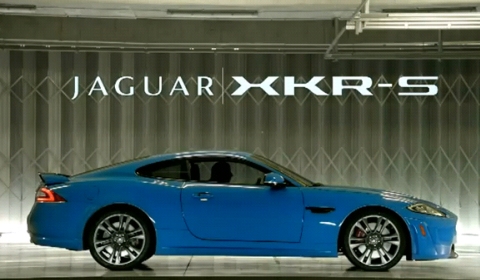 Video Jaguar XKR-S at Portimao Circuit