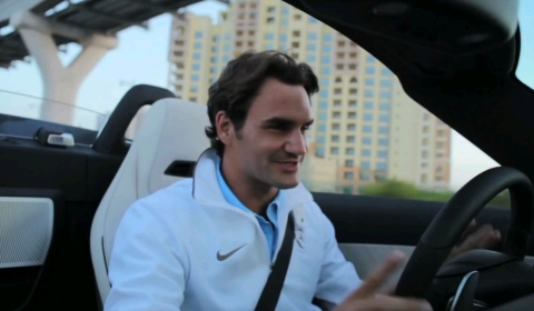 Video Roger Federer Drives Mercedes-Benz SLS AMG Roadster