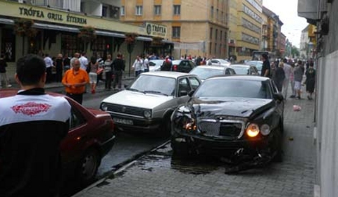 Car Crash Bentley Wrecked in Budapest