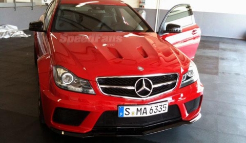 Mercedes C63 AMG Black Series Coupe Shows Its Face Ahead of Debut 02