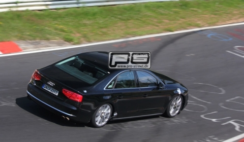 Spyshots 2012 Audi S8 at Nurburgring 01