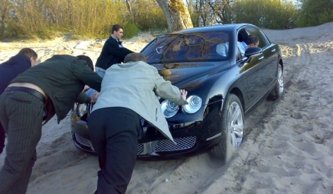 Take Your Bentley on the Beach FAIL