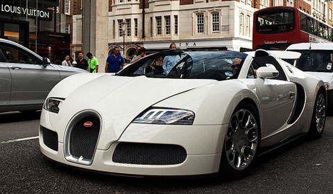 White Bugatti Veyron Grand Sport
