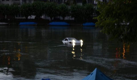 Porsche 911 Turbo In River Rhine