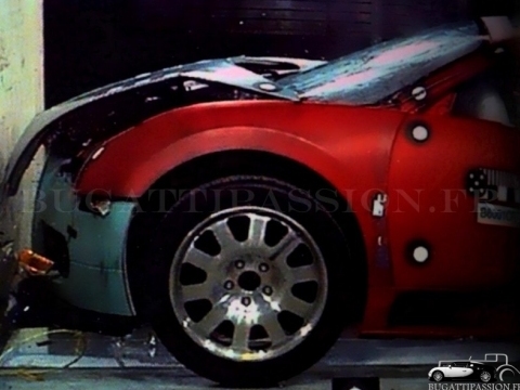 Bugatti Veyron Crash Test 01
