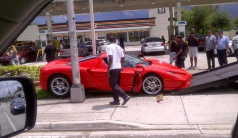 Car Crash Red Ferrari Enzo Hits Pavement 01