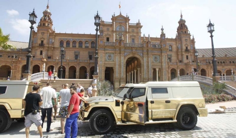 Gold-Plated Dartz Kombat in Sacha Baron Cohen's ‘The Dictator’