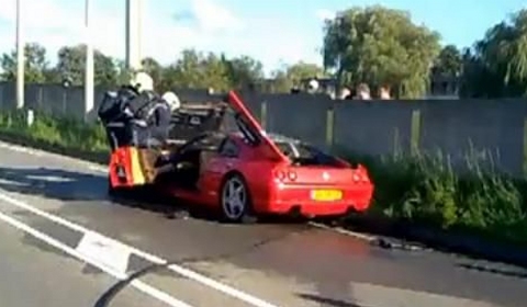Video Ferrari 355 GTS Burst into Flames