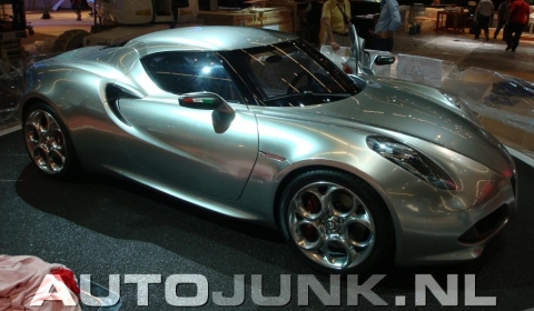 Spotted Alfa Romeo 4C Concept Live at IAA