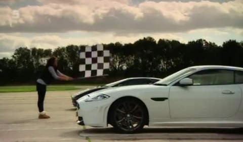 Video Jaguar XKR-S vs Jaguar XJ220 by Fifth Gear