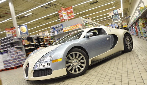 Bugatti Veyron Driven in a Supermarket
