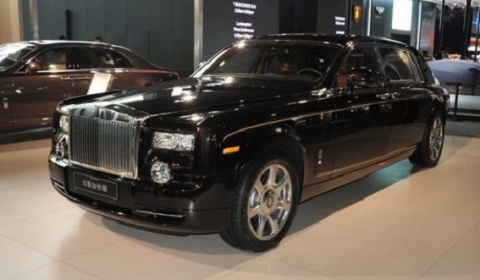 Rolls Royce Phantom China Dragon Debut