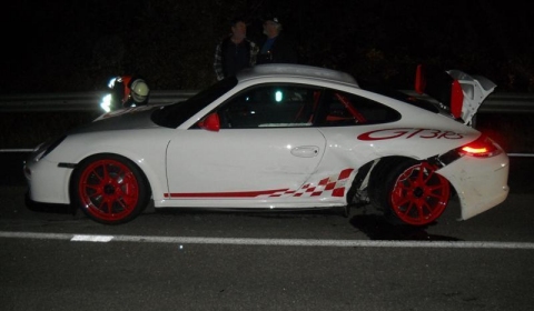Car Crash First Porsche 911 GT3 RS 4.0 Wrecked near Nurburgring 01