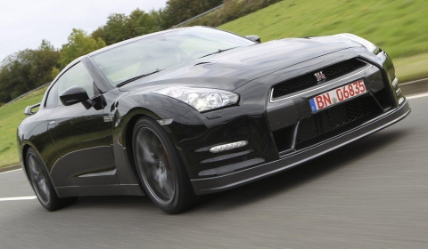 Official 2013 Nissan GT-R