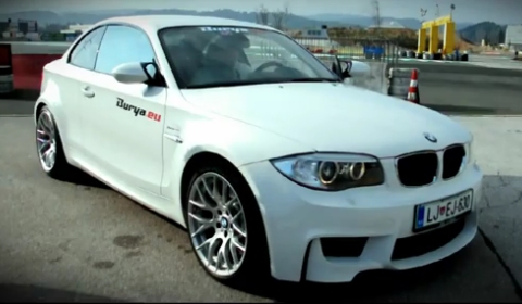 Video Drifting BMW 1-Series M Coupe with Akrapovic Exhaust