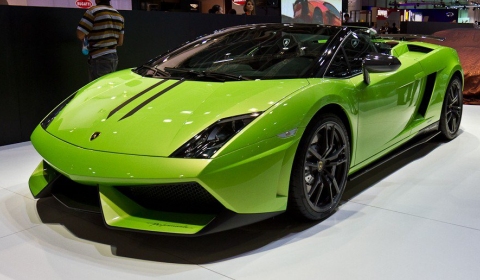 Video Dubai Motor Show 2011 Supercars