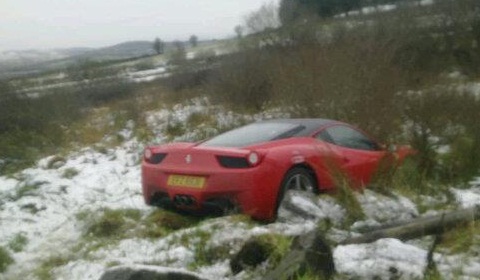 Ferrari 458 Italia Crash in United Kingdom