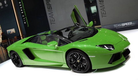 Rendering Lamborghini LP700-4 Aventador Roadster