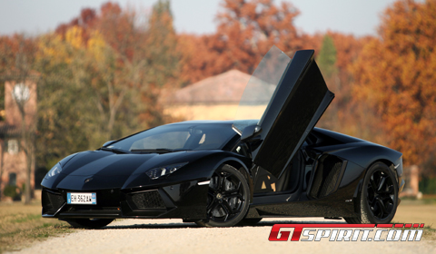 Road Test 2012 Lamborghini LP700- 4 Aventador 01