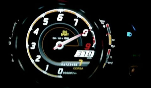 Video Lamborghini Aventador Laps Hockenheim and Hits 370km/h