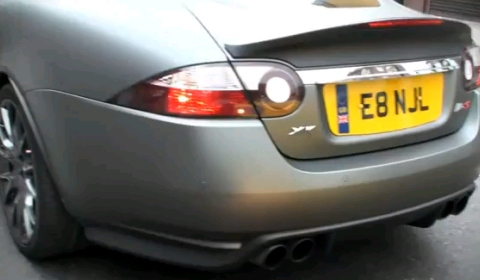 Video Matte Grey Jaguar XKR-S