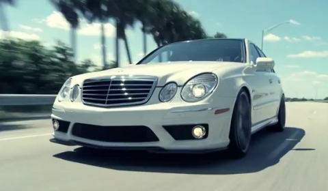 Video Mercedes-Benz E 63 AMG with Vossen VVS-CV3 Concave Wheels