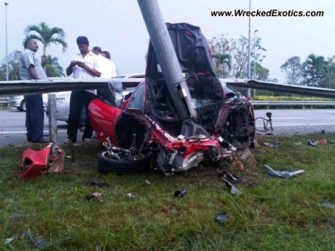 Car Crash Ferrari F430 Wrecked in Klia Malaysia 02