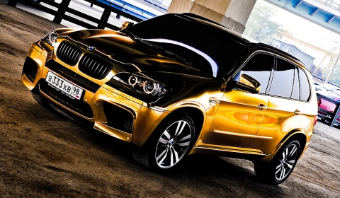 Golden BMW X5 M
