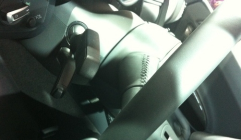 This is the 2012 Audi R8 E-Tron Interior 01