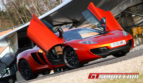 Road Test 2012 McLaren MP4-12C 01