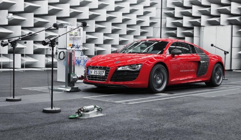 Video Audi Developing Artifical Audi R8 E-tron Sound Track - E-sound