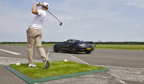 Coulthard and Shepherd Set Record World's Farthest Golf Shot Caught in Moving Car