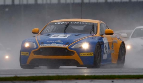 Video Aston Martin GT4 Challenge at Silverstone 2012