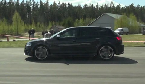 Video Audi RS3 vs Audi RS5 Drag Race