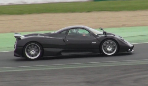 Video Pagani Zonda F at Magny-Cours Race Track