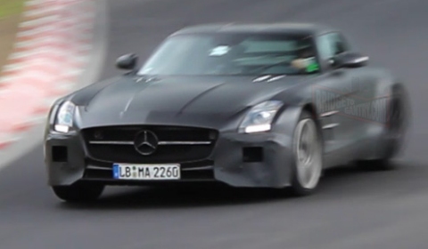 Spyvideo Large Number of Test Mules at the Nurburgring