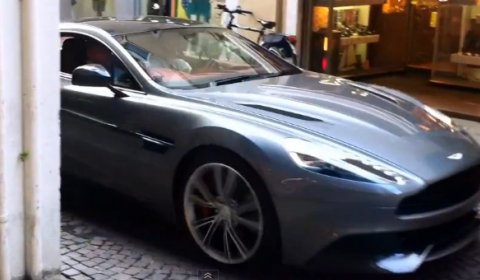 Spyvideo New 2013 Aston Martin Vanquish Completely Undisguised