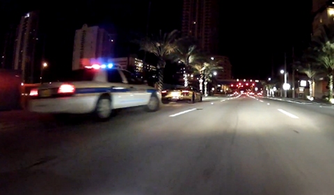 Video Golden Lamborghini Aventador Pulled Over After Flyby