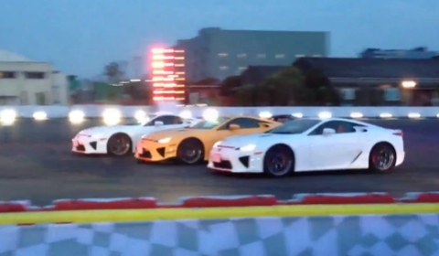 Video Lexus LFA Drift Choreography Performed in Tokyo