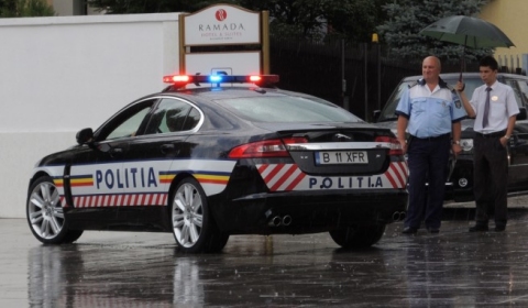 Romanian Police Gets Jaguar XFR 01