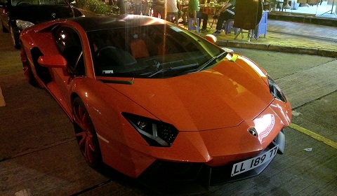 Unfinished DMC Aventador Molto Veloce in Hong Kong