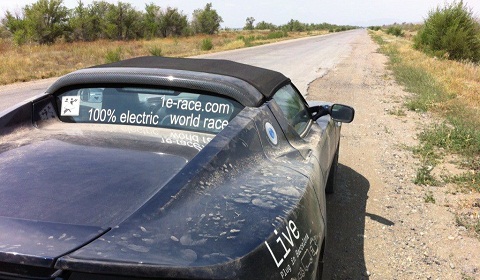 Tesla Roadster Completes Trip around the World