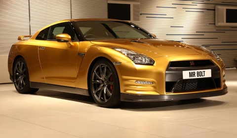 Gold-painted Nissan GT-R