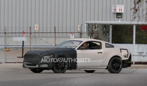 2015 Ford Mustang Spyshot