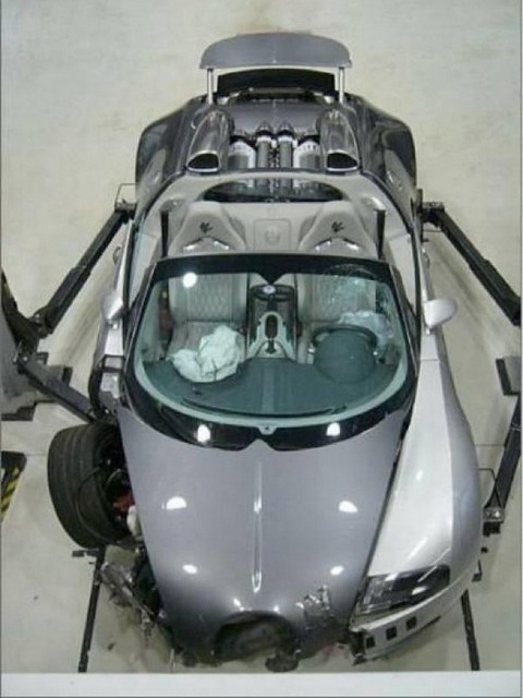 Bugatti Veyron Grand Sport Crash