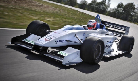McLaren Supplies Engines for New Electric Racing Series
